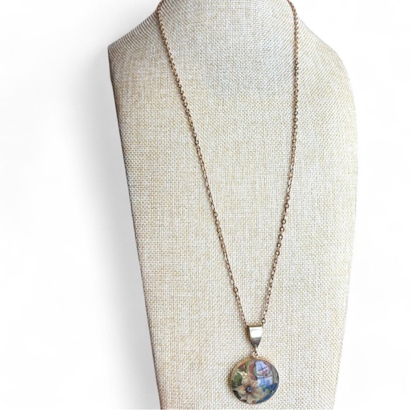 Gold Plated Floral Painted Glass Pendant Necklace 30 Inch Gold Plated Chain - Picture 5 of 7